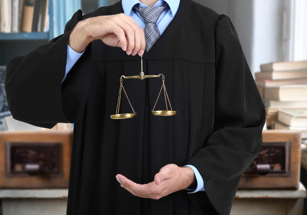 Tribunal Constitucional de Per libera a exministro condenado por asesinato